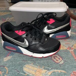 Nike Air Max 90 Black Hot Pink Metallic size 6.5 Women